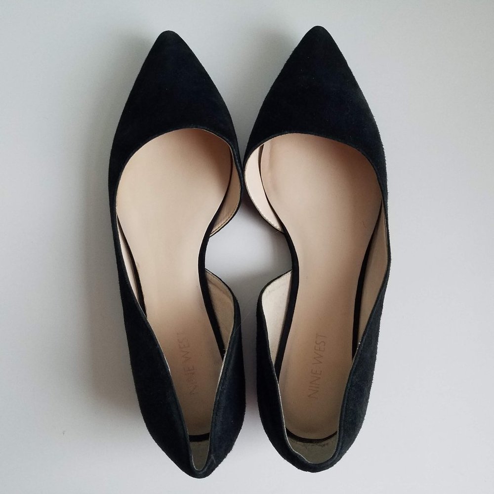 Nine West Pointed Toe Flats Black Size 8.5